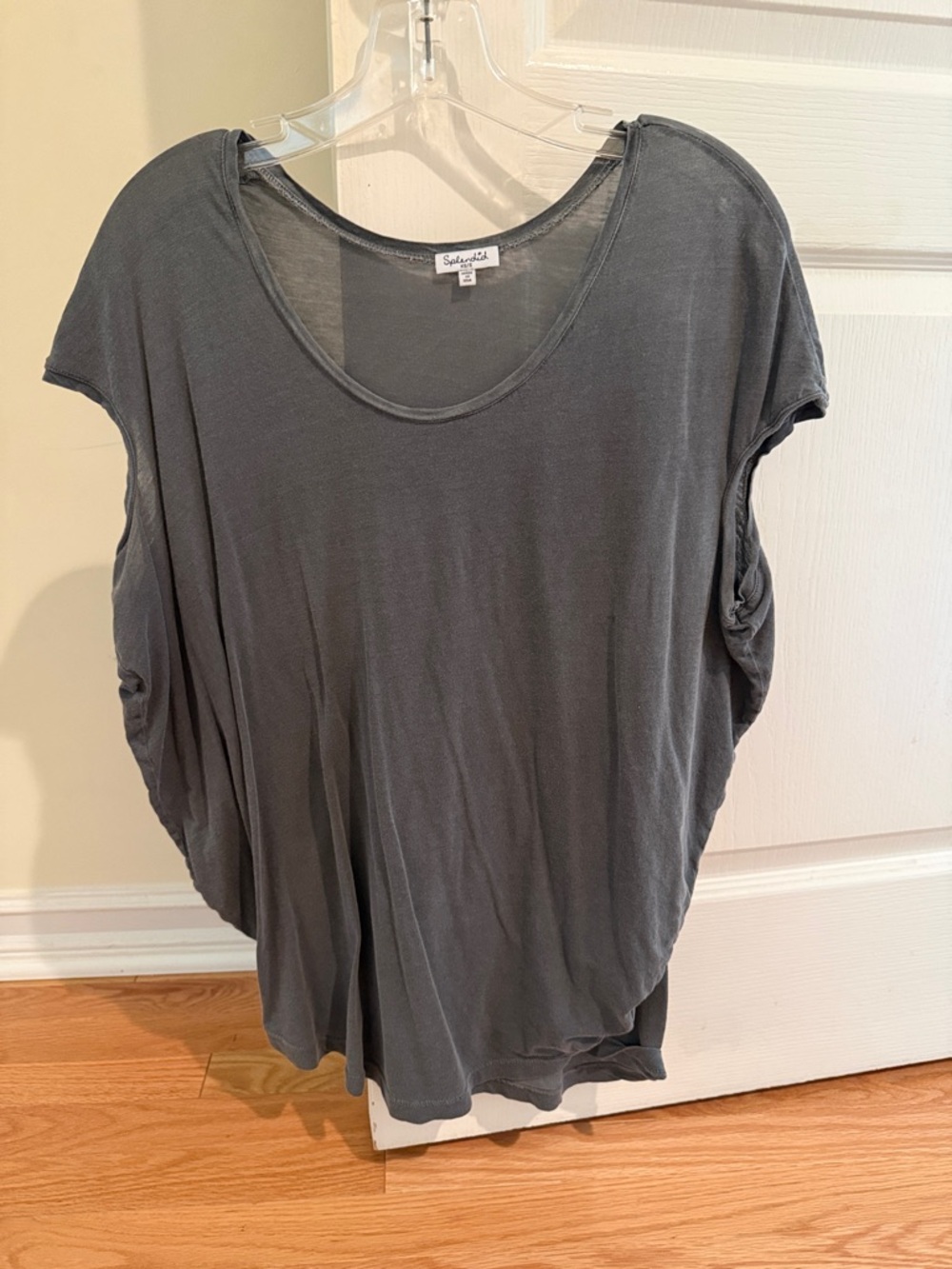 Splendid Charcoal Scoop-Neck Short Sleeve Relaxed Tee